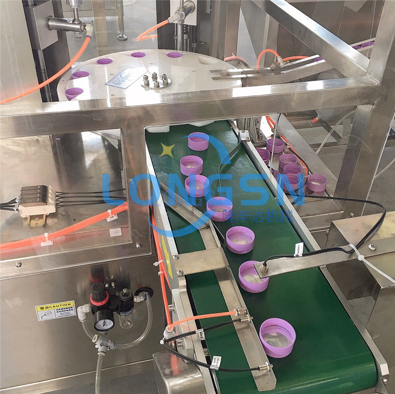 Automatización Máquina de relleno de tapas de plástico Proveedor de maquinaria de inserción de juntas de tacos de revestimiento de tapas