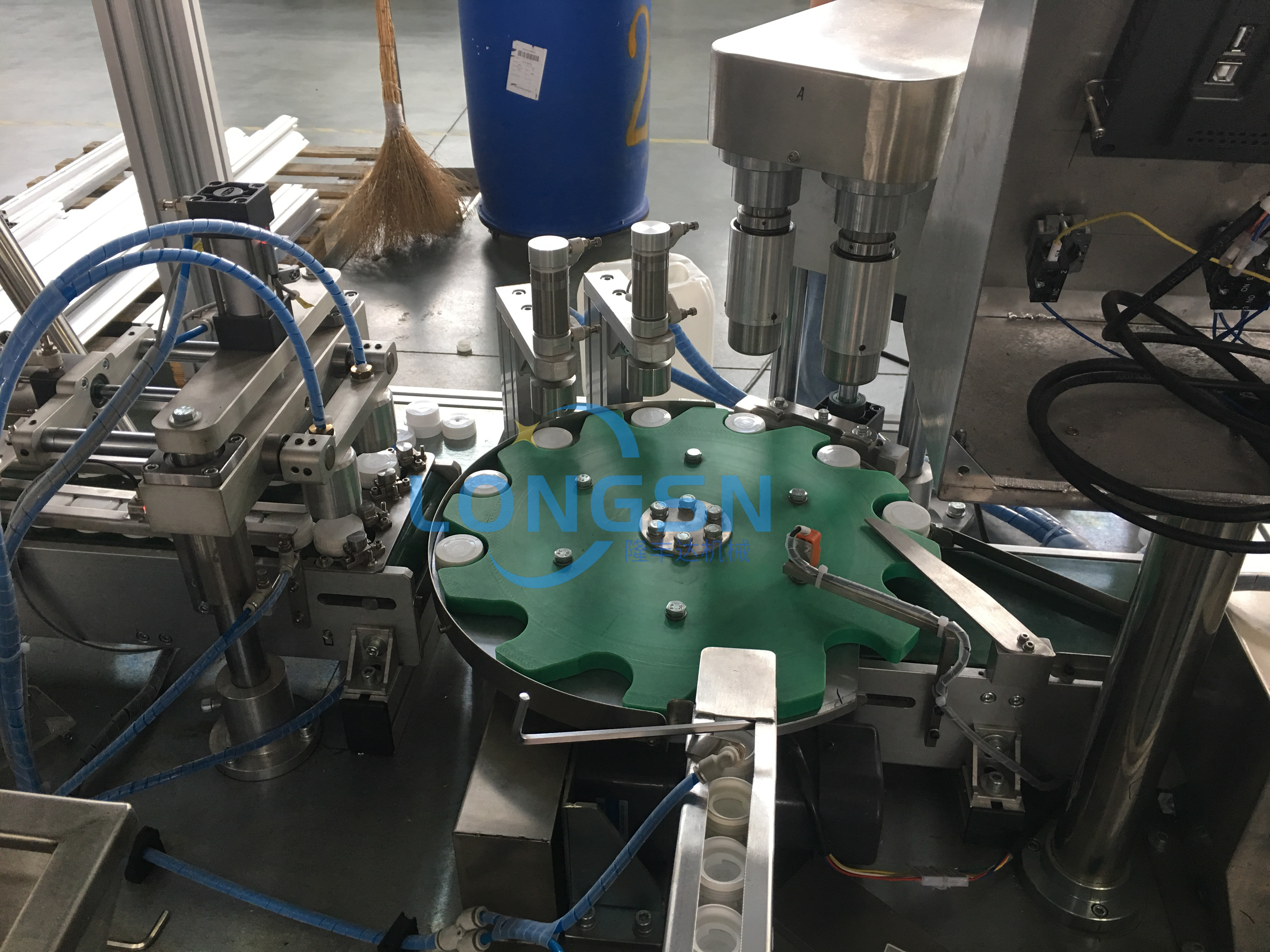 m&aacute;quina de ensamblaje