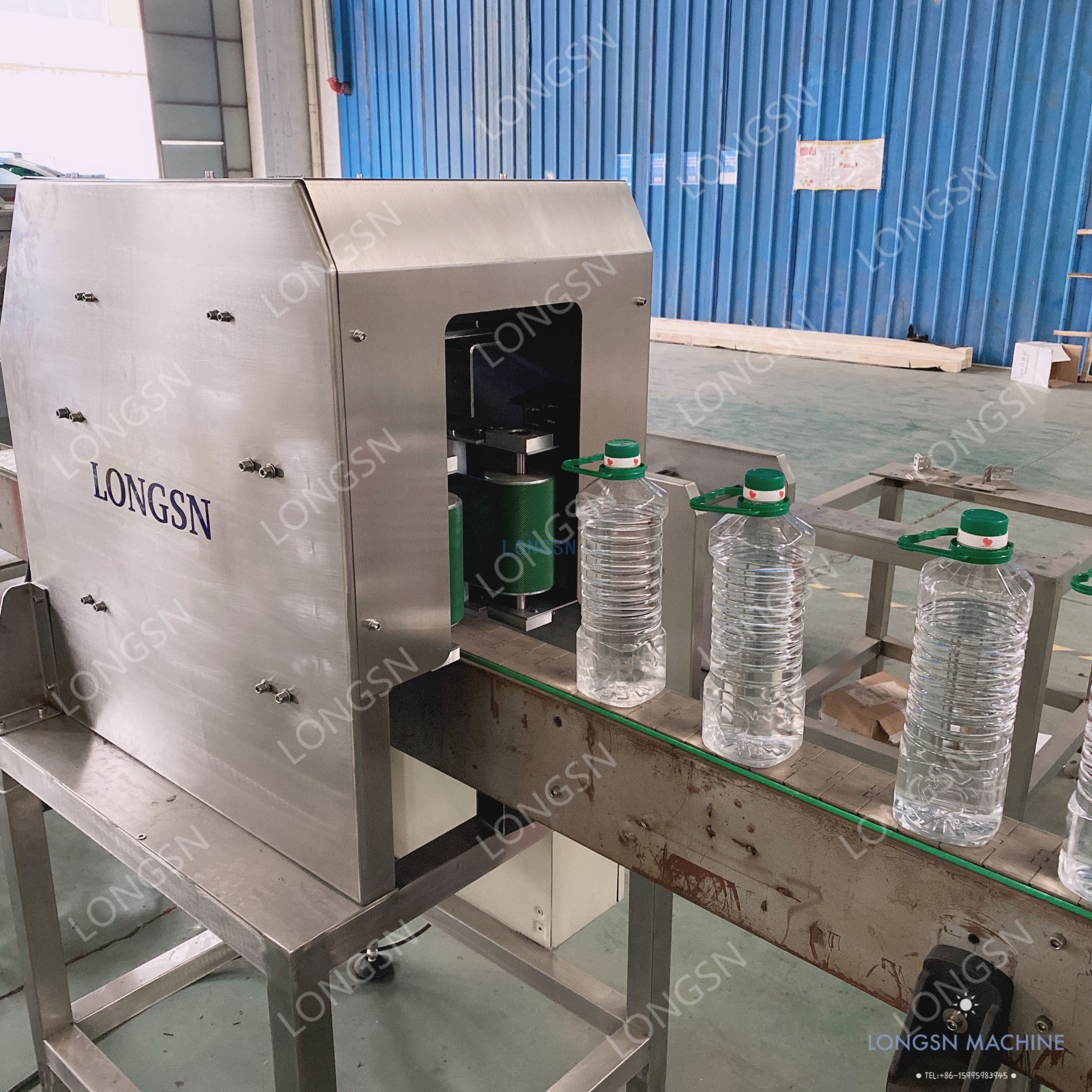 Máquinas plásticas automáticas del aplicador de la manija de las botellas de la bebida del agua
