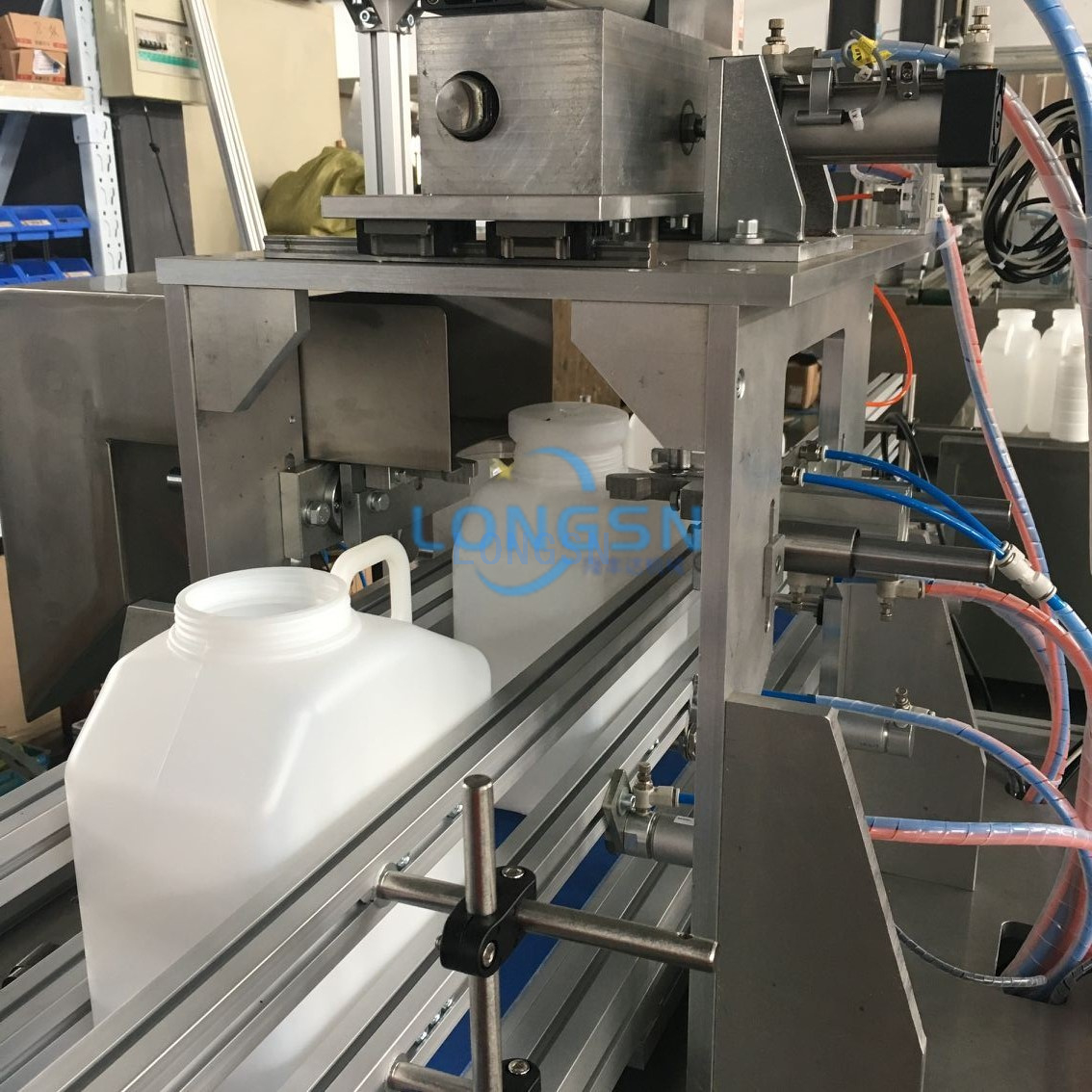 Máquina de prueba automática de fugas de corte de boca de cuello de botella vacía de plástico