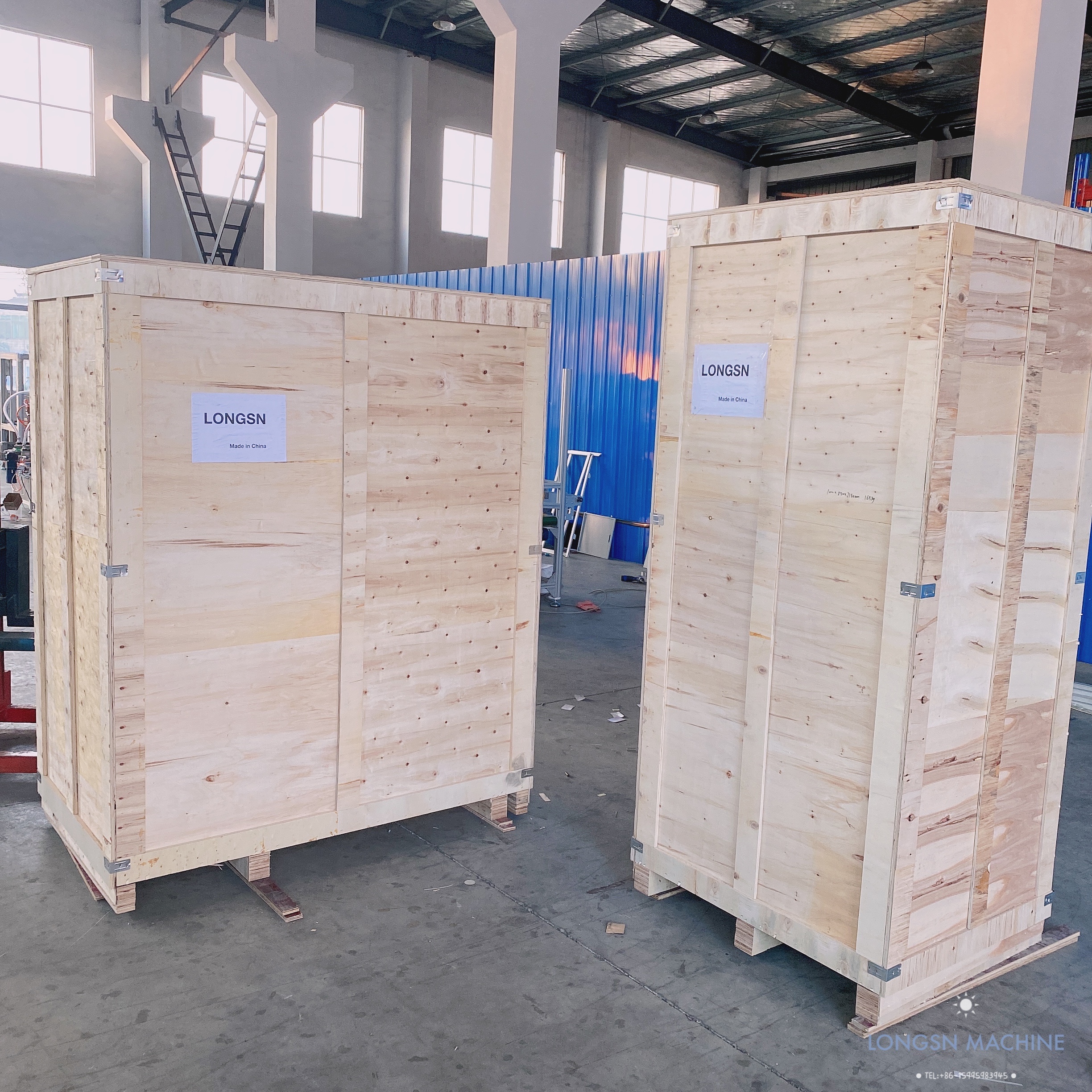 M&aacute;quina de forro de la tapa